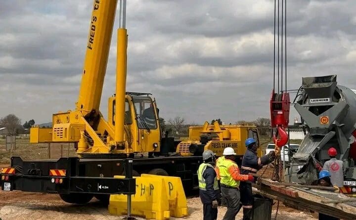 New R59 pedestrian bridge takes shape in Meyerton New R59 pedestrian bridge takes shape in Meyerton